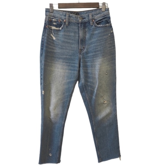Abercrombie & Fitch High Rise Mom Jeans Distressed With Raw Hem - Picture 4 of 8